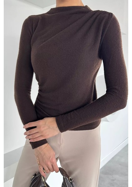 Kadın Omuz ve Yan Büzgülü Bluz P-00018501 modelleri