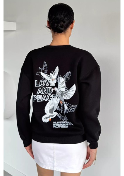 Kadın Ön ve Sırt Baskılı Bisiklet Yaka Üç Iplik Şardonlu Sweatshirt P-00018477 fırsatları