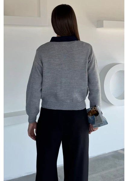 Kadın Yarım Düğmeli Triko Kazak P-00018491 indirimleri