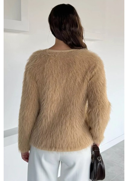 Kadın V Yaka Sakallı Yumoş Triko Bluz P-00018497 fırsatları