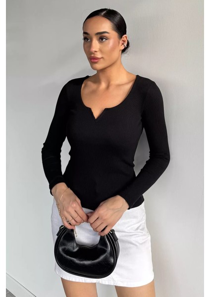 Kadın Likralı V Yaka Detaylı Bluz P-00018508