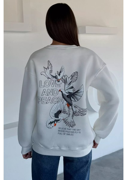 Kadın Ön ve Sırt Baskılı Bisiklet Yaka Üç Iplik Şardonlu Sweatshirt P-00018477 fırsatları