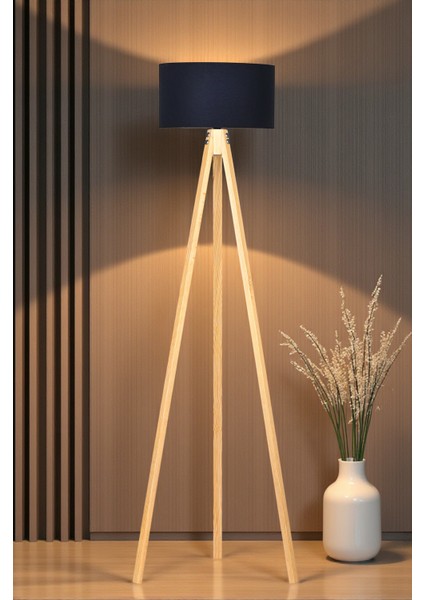 Ahşap Gövdeli Ahşap Ayaklı Lambader Siyah Başlık