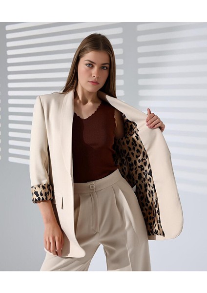 Kadın Normal Kalıp Içi Leopar Desem Hürrem Blazer Ceket indirimleri