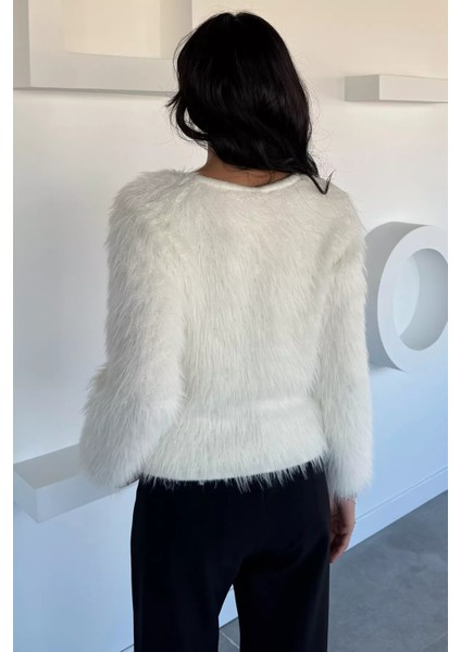 Kadın Çift Cepli Gold Düğme Detaylı Sakallı Yumoş Triko Hırka (S-M-L-Xl Beden Uyumludur.) P-00018434 fırsatları