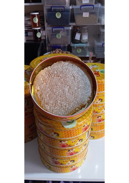 Getirköyden01 Karakovan Petekli Bal