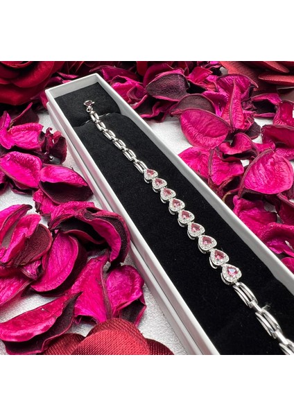925 Ayar Gümüş Kalp Figürlü Kadın Bileklik – Pembe Taşlı, Şık Tasarım, Rose Kaplama