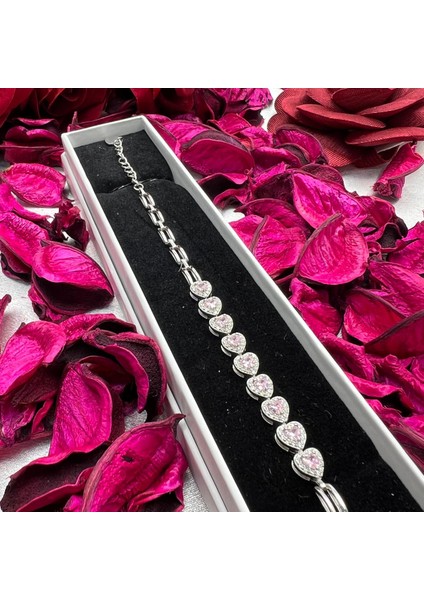 925 Ayar Gümüş Kalp Figürlü Kadın Bileklik – Pembe Taşlı, Gümüş Rengi