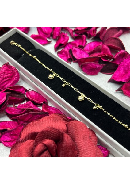 925 Ayar Gümüş Kalp Figürlü Kadın Bileklik – Zarif ve Şık, Altın Kaplama