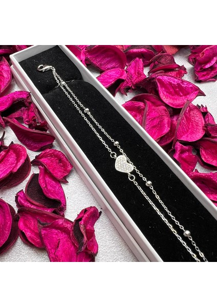 925 Ayar Gümüş Taşlı Kalp Figürlü Kadın Bileklik – Zarif, Gümüş Rengi