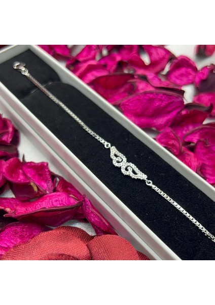 925 Ayar Gümüş Zarif Kadın Bileklik – Minimal ve Şık, Gümüş Rengi