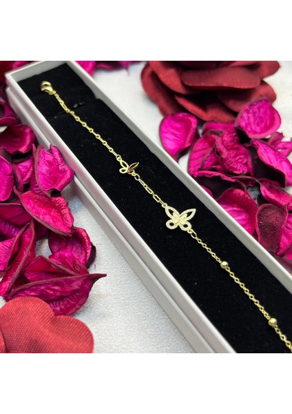 Kelebek Figürlü Kadın Bileklik 925 Ayar Gümüş Altın Kaplama Zirkon Taşlı Zarif Tasarım