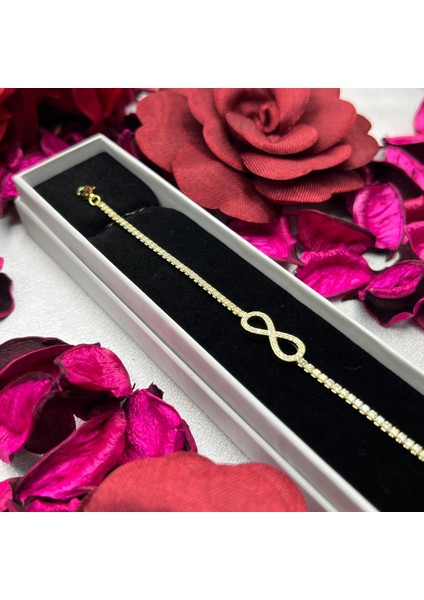 Sonsuzluk Figürlü Kadın Bileklik 925 Ayar Gümüş Altın Kaplama Zirkon Taşlı Zarif Tasarım