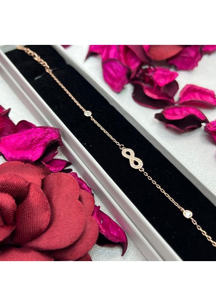 Sonsuzluk Figürlü Kadın Bileklik 925 Ayar Gümüş Rose Kaplama Zirkon Taşlı Zarif Tasarım