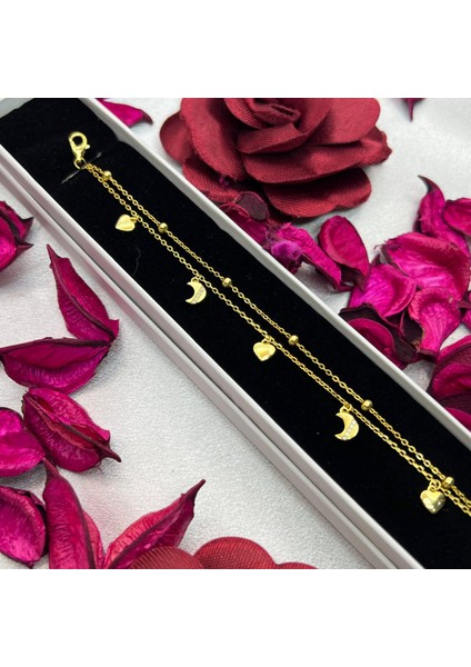 Ay ve Kalp Figürlü Kadın Bileklik 925 Ayar Gümüş Altın Kaplama