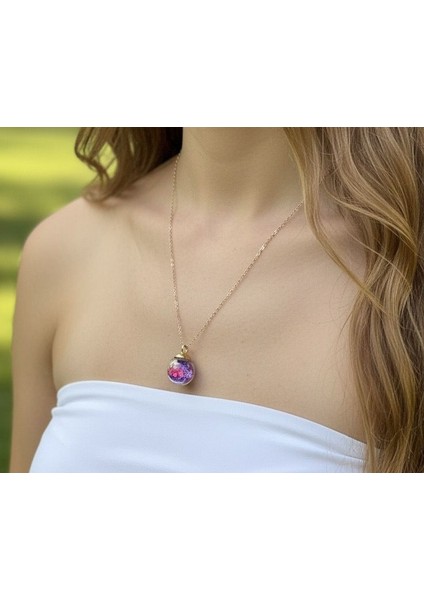 Çiçek Desenli Cam Küre Kolye