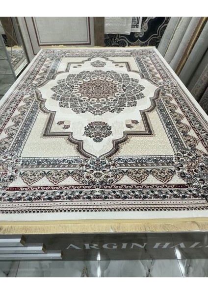 Etnik Desen Halı Beyaz Renk Argın Halı