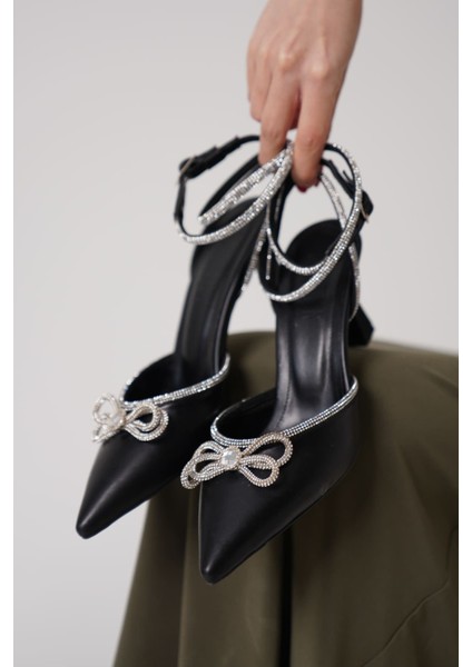 Modaserdem Irina Kadın Siyah Taşlı Topuklu Ayakkabı