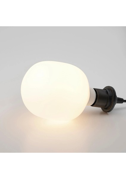 Tradfri LED Ampul E27 Işık Rengi Sıcak Beyaz 2700 Kelvin 470 Lm modelleri
