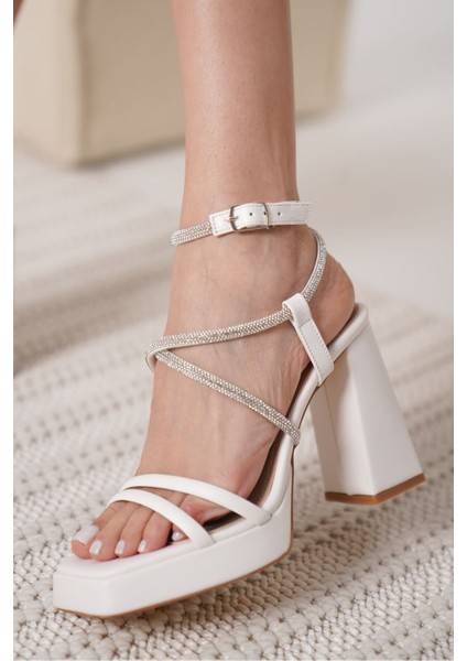 Modaserdem Carmen Kadın Beyaz Topuklu Sandalet modelleri