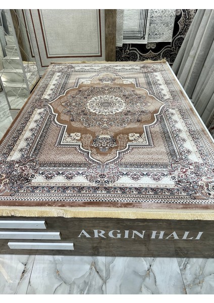 Etnik Desen Ipek Halı Gül Kurusu