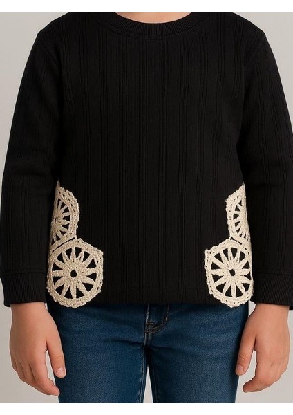 Kız Çocuk Motif Işlemeli Bluz modelleri