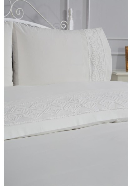 Verona Fransız Dantelli Çift Kişilik Nevresim Takımı Krem fiyatları