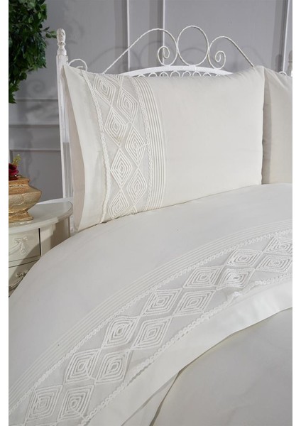 Verona Fransız Dantelli Çift Kişilik Nevresim Takımı Krem indirimleri