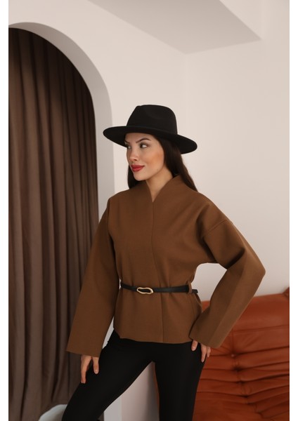 Kahverengi Kaşe Kruvaze Düşük Omuz ve Kemer Detaylı Kadın Ceket fırsatları
