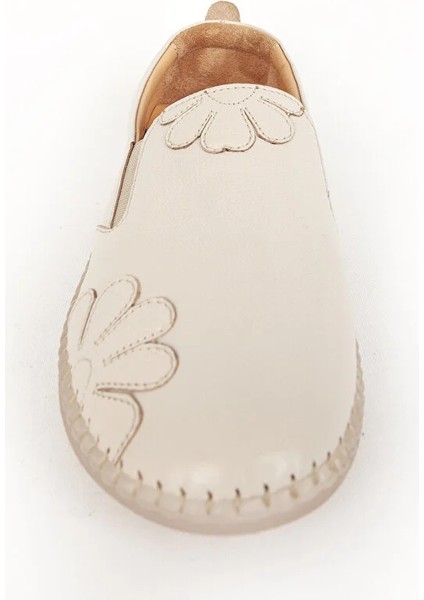 04035 Kadın Deri Saraçlı Ayakkabı Bej fiyatları