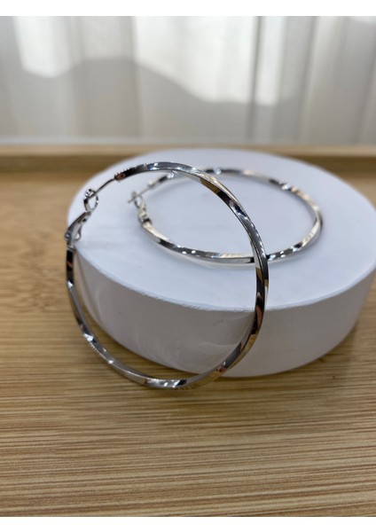Çelik Gümüş Renk 3 cm Çaplı Büyük Burma Halka Küpe fiyatları