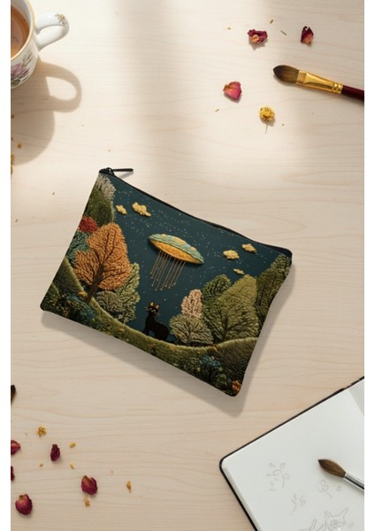 UFO ve Kedi Tasarımlı Kozmik Temalı Makyaj Çantası – Çok Amaçlı El Çantası fiyatları