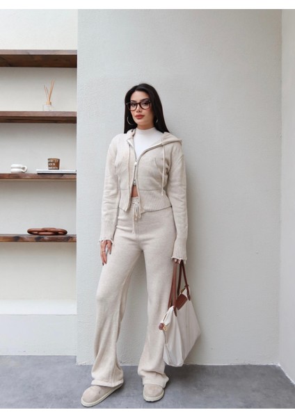 Çift Fermuarlı Triko Takım fırsatları