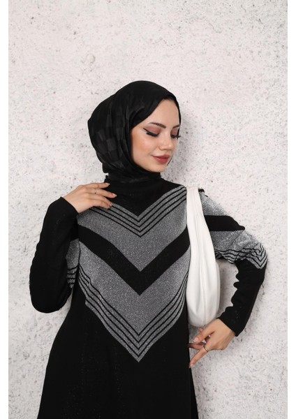 V Desenli Simli Tunik