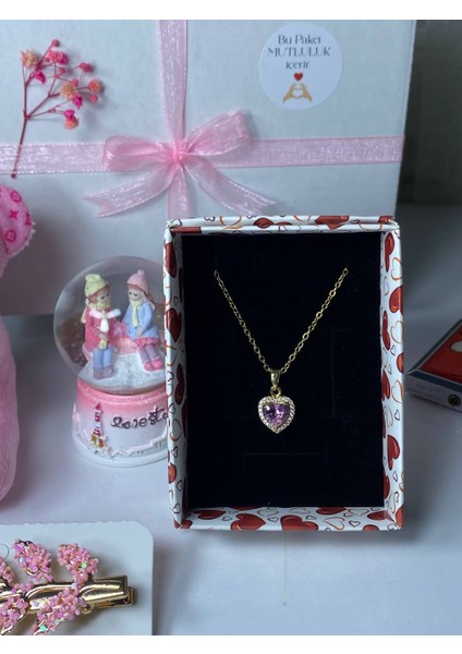 Iyi Ki Varsın Hediye Kutusu – Kalpli Kolye, Işıklı Kar Küresi, Peluş Ayıcık ve Dilek Şişesi