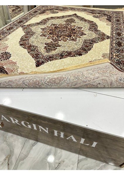 Etnik Desen Krem Bej Ipek Argın Halı