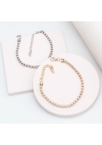 Şıklığı ve Zarafeti Bir Arada Sunan Taşlı Zincir Bileklik modelleri