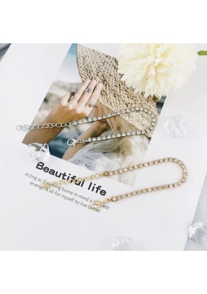 Şıklığı ve Zarafeti Bir Arada Sunan Taşlı Zincir Bileklik indirimleri