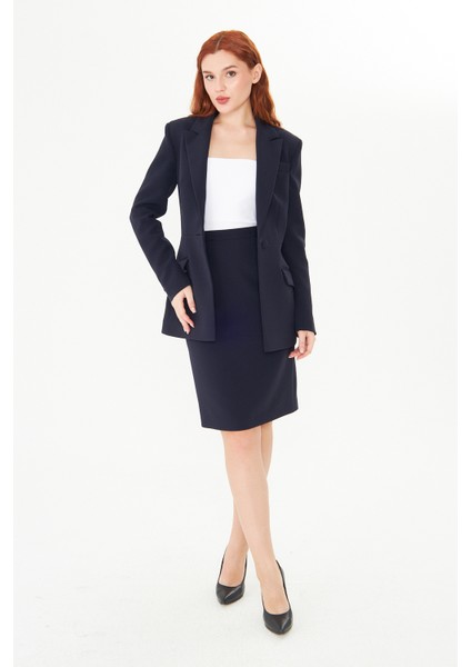 Kadın Lacivert Blazer Ceket ve Kalem Etek Takım – Klasik Şıklık & Profesyonel Ofis Takım Elbise modelleri