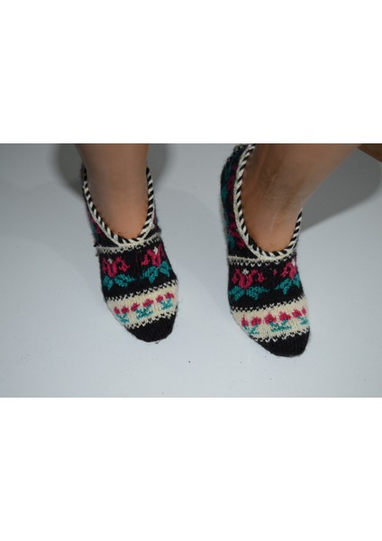 🧦 El Örgüsü Rahat ve Şık Patik modelleri