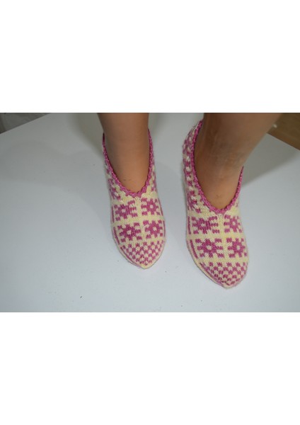 🧦 El Örgüsü Rahat ve Şık Patik