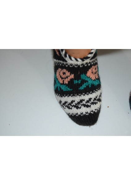 🧦 El Örgüsü Rahat ve Şık Patik