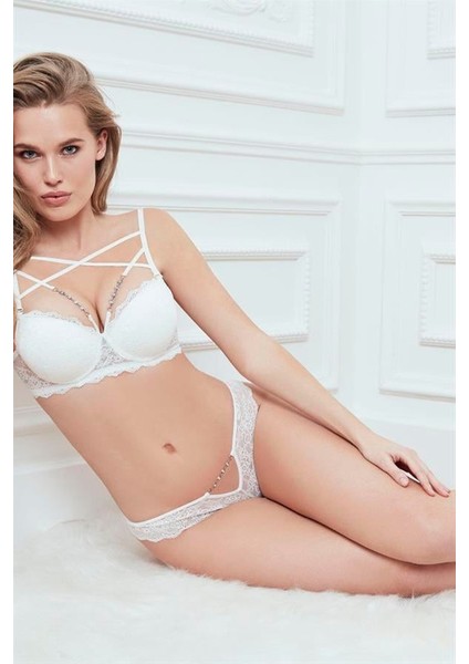 Arias Closet Balenli Desteksiz Dolgusuz Askıları Çıkabilen Yaka Detaylı Çıkabilen Yaka Aksesuarlı Dantelli Sütyen ve Slip Takım modelleri