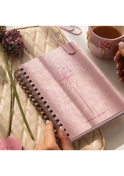 2026 Spiralli A5 Haftalık Ajanda – Kir ve Suya Dayanıklı Sert Kapak - Pembe