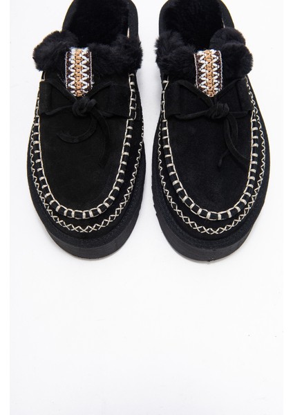 Yalına Siyah Süet Hakiki Deri Dikişli Kürklü Kadın Platform Tabanlı Makosen Terlik fiyatları