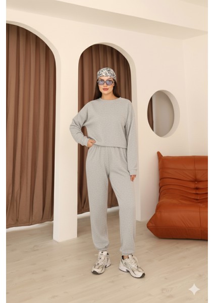 Gri Havlu Kumaş Paça Bel ve Manşet Lastik Detaylı Uzun Kollu Crop Eşofman Takımı
