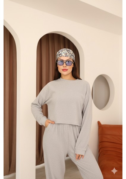 Gri Havlu Kumaş Paça Bel ve Manşet Lastik Detaylı Uzun Kollu Crop Eşofman Takımı fiyatları