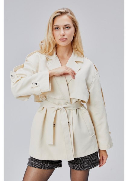 Oversize Ekru Rüzgarlık Detaylı Beli Kuşaklı Trençkot modelleri