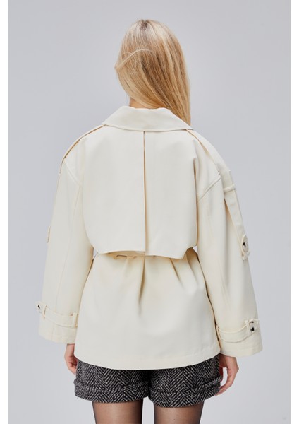 Oversize Ekru Rüzgarlık Detaylı Beli Kuşaklı Trençkot fırsatları