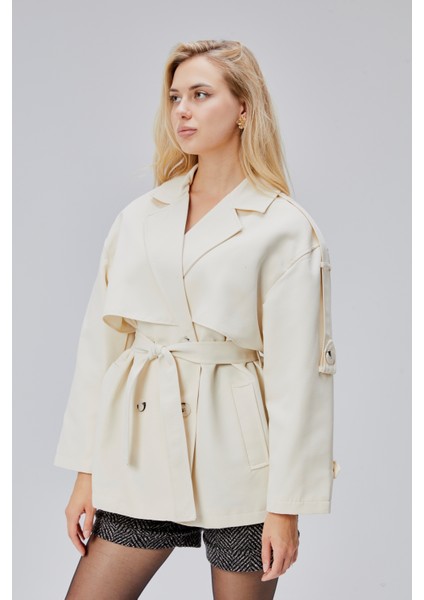 Oversize Ekru Rüzgarlık Detaylı Beli Kuşaklı Trençkot indirimleri